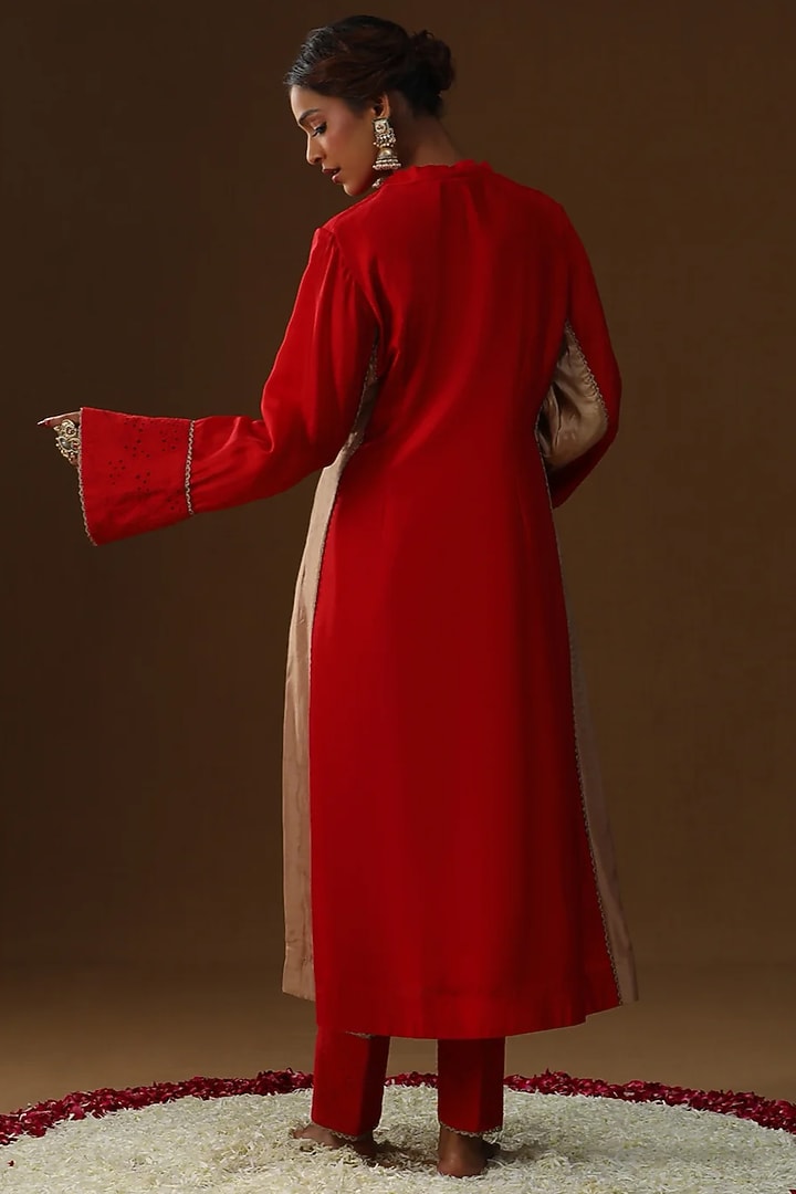 Red Summer silk Motif Hand Painted Kurta Set by Arpita Sulakshana at Pernia's Pop Up Shop