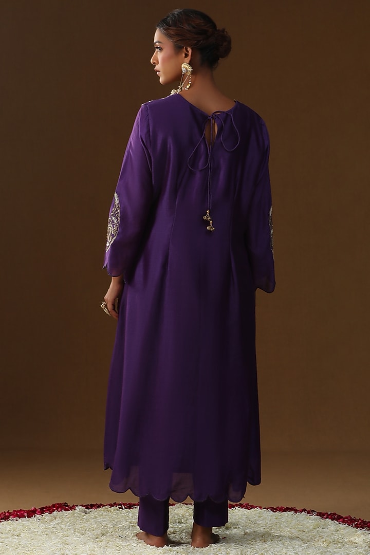 Purple Chanderi Silk Zari Embroidered Kurta Set by Arpita Sulakshana at Pernia's Pop Up Shop