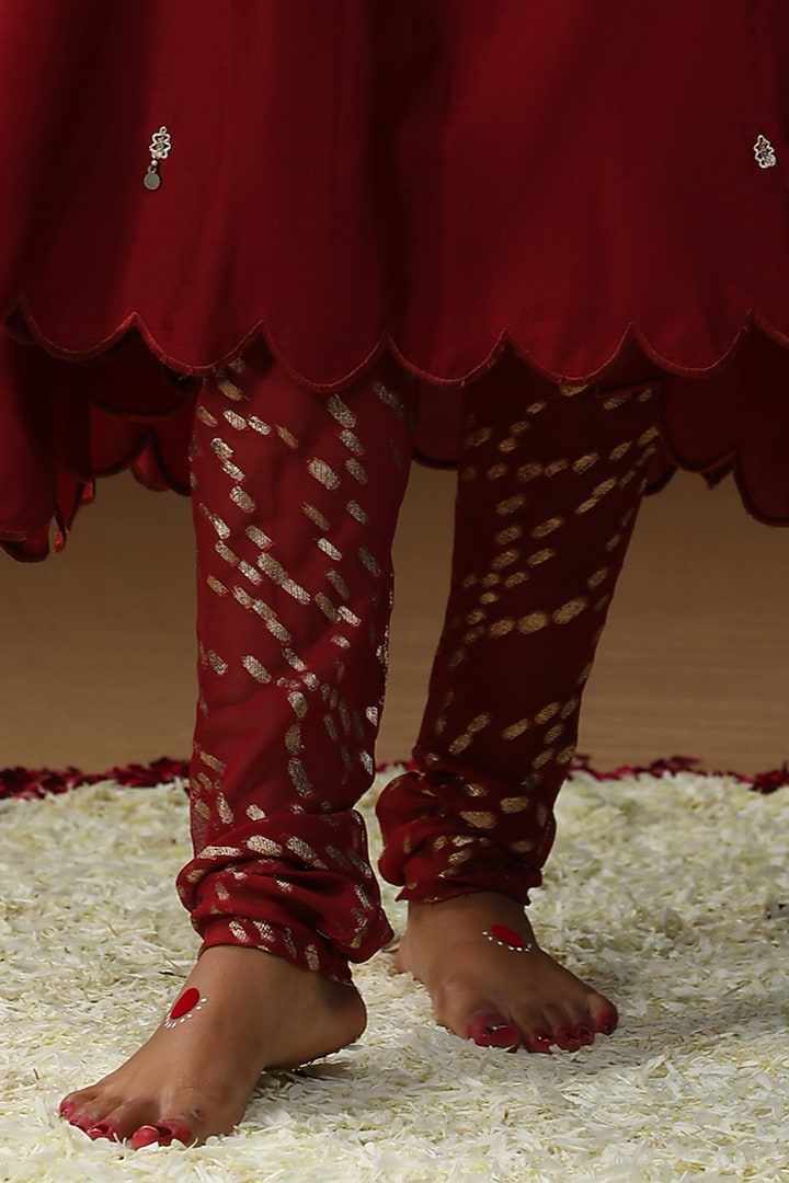 Maroon Chanderi Silk Motif Hand Painted Kurta Set by Arpita Sulakshana at Pernia's Pop Up Shop