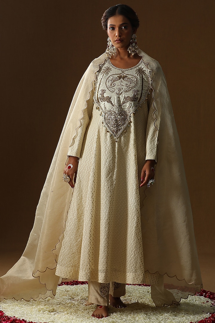 Ivory Chanderi Silk Stripe Textured Kurta Set by Arpita Sulakshana at Pernia's Pop Up Shop