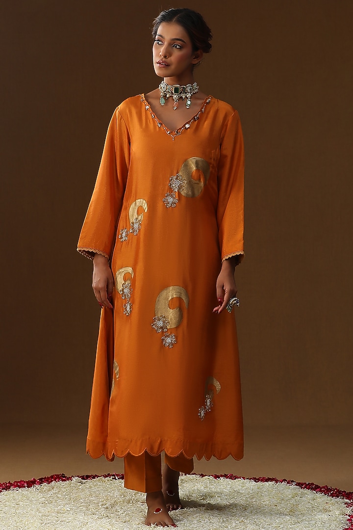 Orange Summer Silk Stroke Work Kurta Set by Arpita Sulakshana at Pernia's Pop Up Shop
