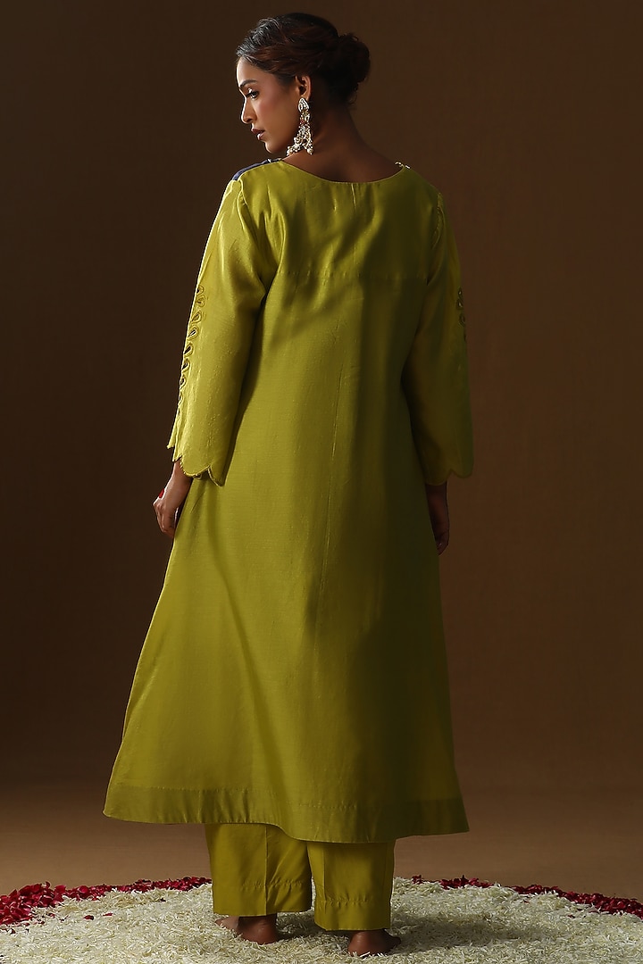 Lime Green & Blue Chanderi Silk Kurta Set by Arpita Sulakshana at Pernia's Pop Up Shop