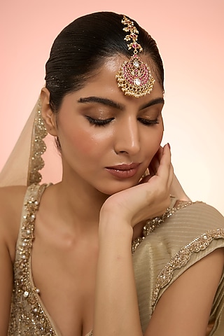 Gold Plated Red Kundan Polki Handcrafted Maangtikka In Sterling Silver by KARISA DESIGNS
