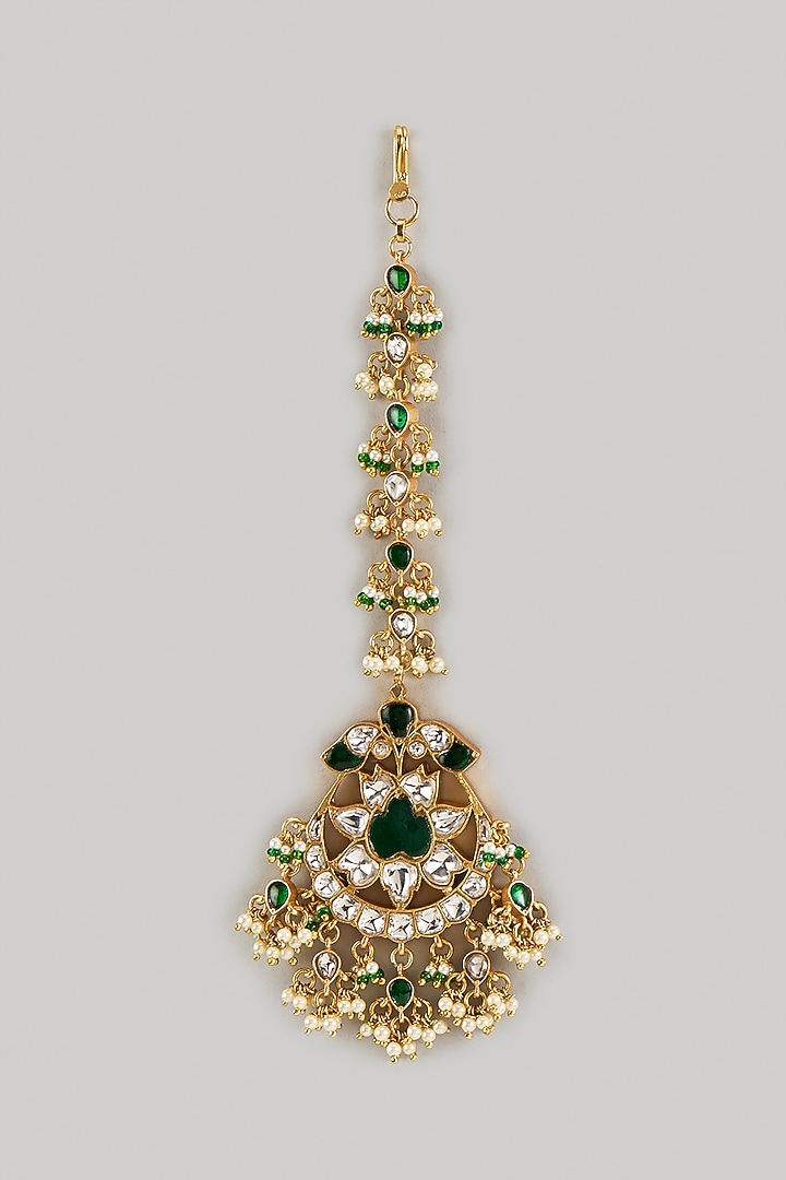 Gold Finish Kundan Polki Maangtikka In Sterling Silver by KARISA DESIGNS at Pernia's Pop Up Shop