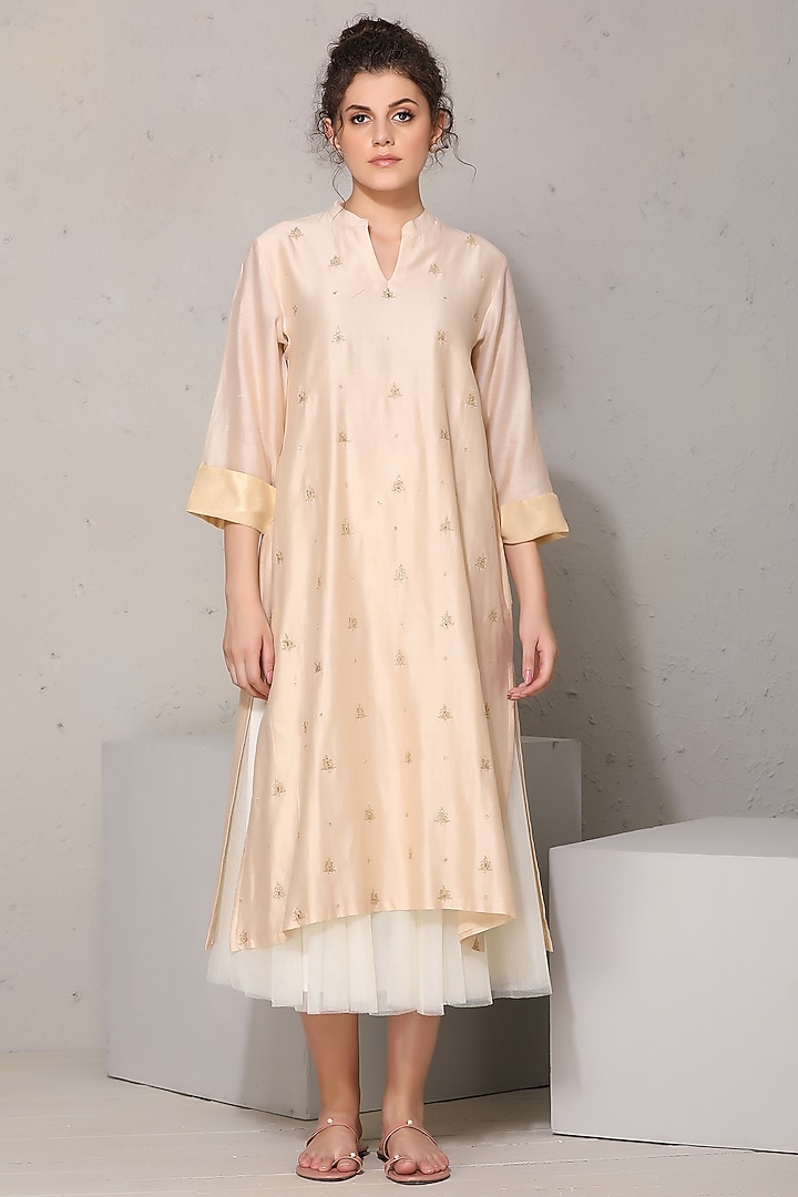 Beige Hand Embroidered Tunic by Karuna Khaitan at Pernia's Pop Up Shop