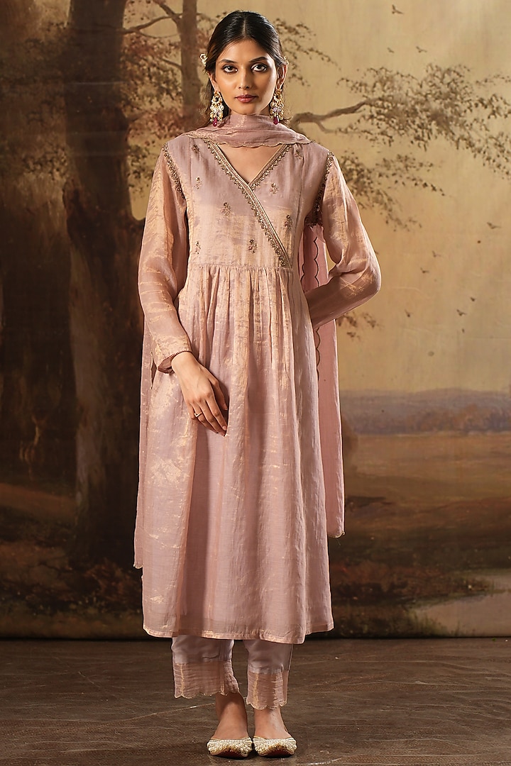 Lilac Handwoven Tissue Silk Embroidered Kurta Set by Karnya at Pernia's Pop Up Shop