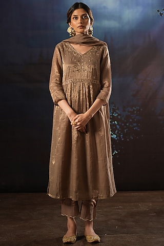 Mocha Handwoven Tissue Silk Embroidered Kurta Set by Karnya