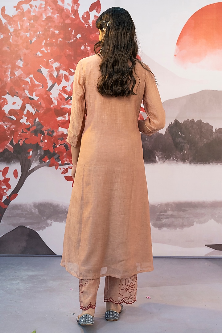 Dusty Pink Cotton Silk Floral Embroidered Kurta Set by Karnya at Pernia's Pop Up Shop