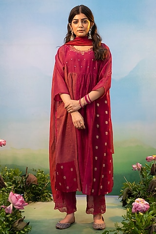 Deep Fuchsia Pink Cotton Silk Thread Embroidered Kurta Set by Karnya
