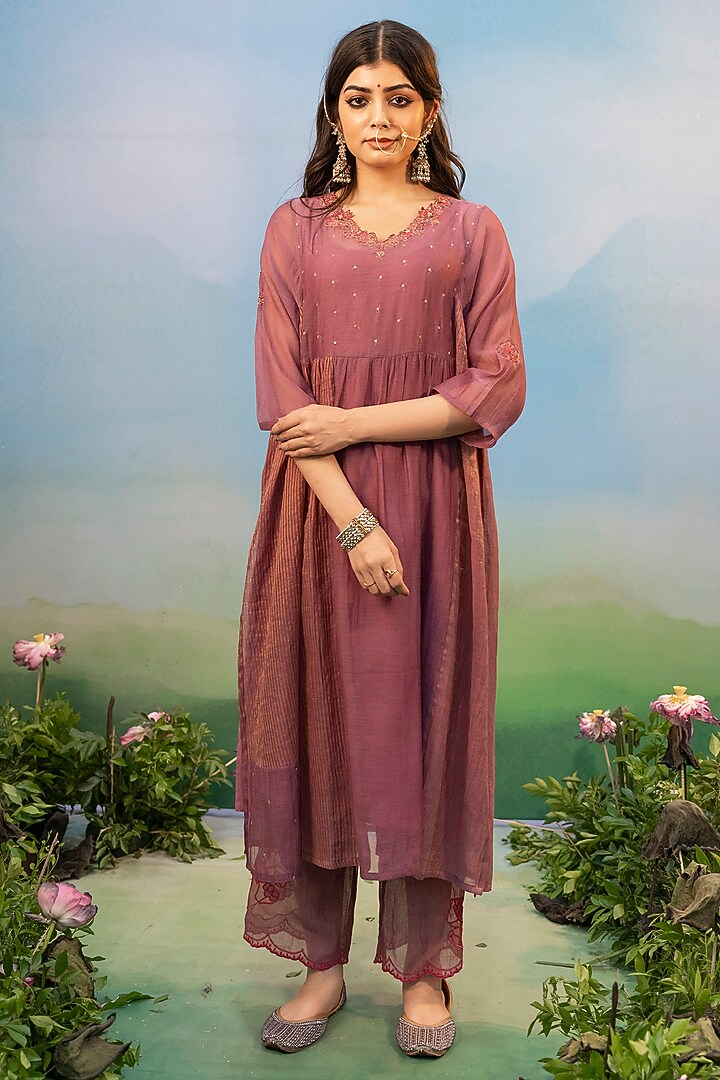 Orchid Pink Cotton Silk Thread Embroidered Kurta Set by Karnya at Pernia's Pop Up Shop