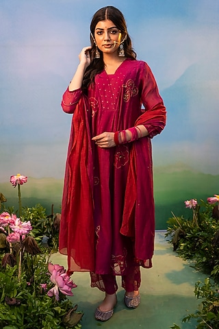 Deep Fuchsia Cotton Silk Floral Embroidered Kurta Set by Karnya