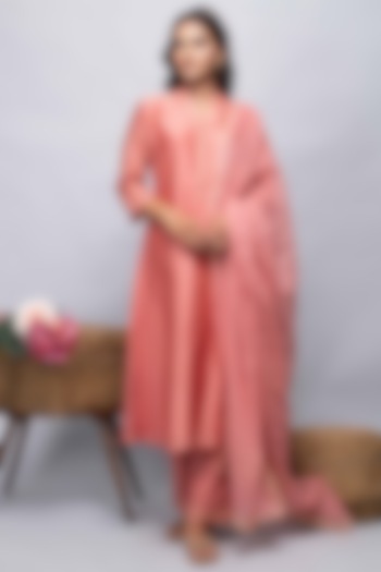 Peach Chanderi Kurta Set by Kalakaari By Sagarika at Pernia's Pop Up Shop