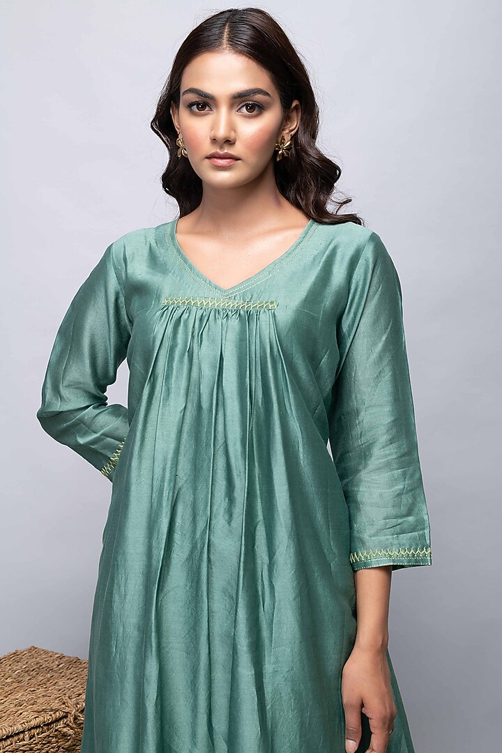 Green Chanderi Kurta Set by Kalakaari By Sagarika at Pernia's Pop Up Shop