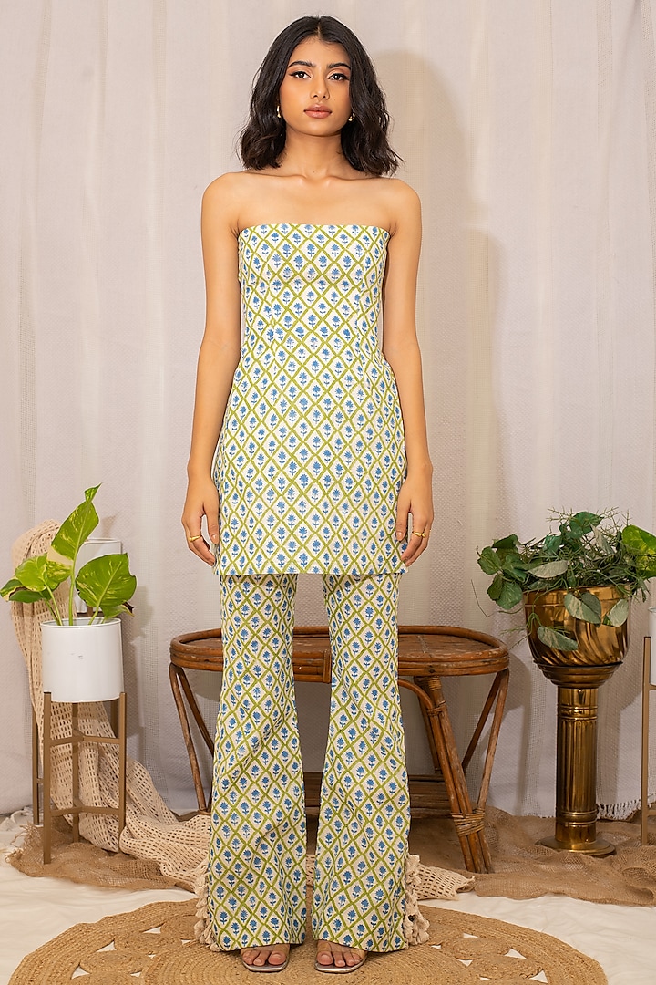 Off-White & Green Handblock Printed Co-Ord Set by Kalakaari By Sagarika at Pernia's Pop Up Shop