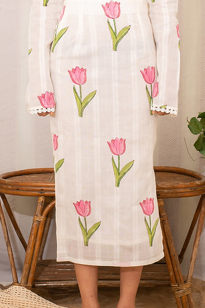 Off-White & Pink Cotton Handblock Printed Skirt Set by Kalakaari By Sagarika at Pernia's Pop Up Shop