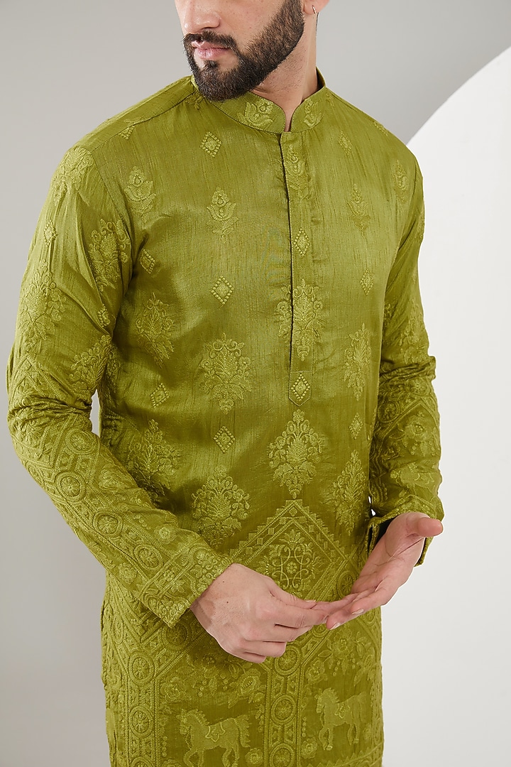 Mehendi Green Silk Thread Embroidered Kurta by Kasbah Clothing at Pernia's Pop Up Shop