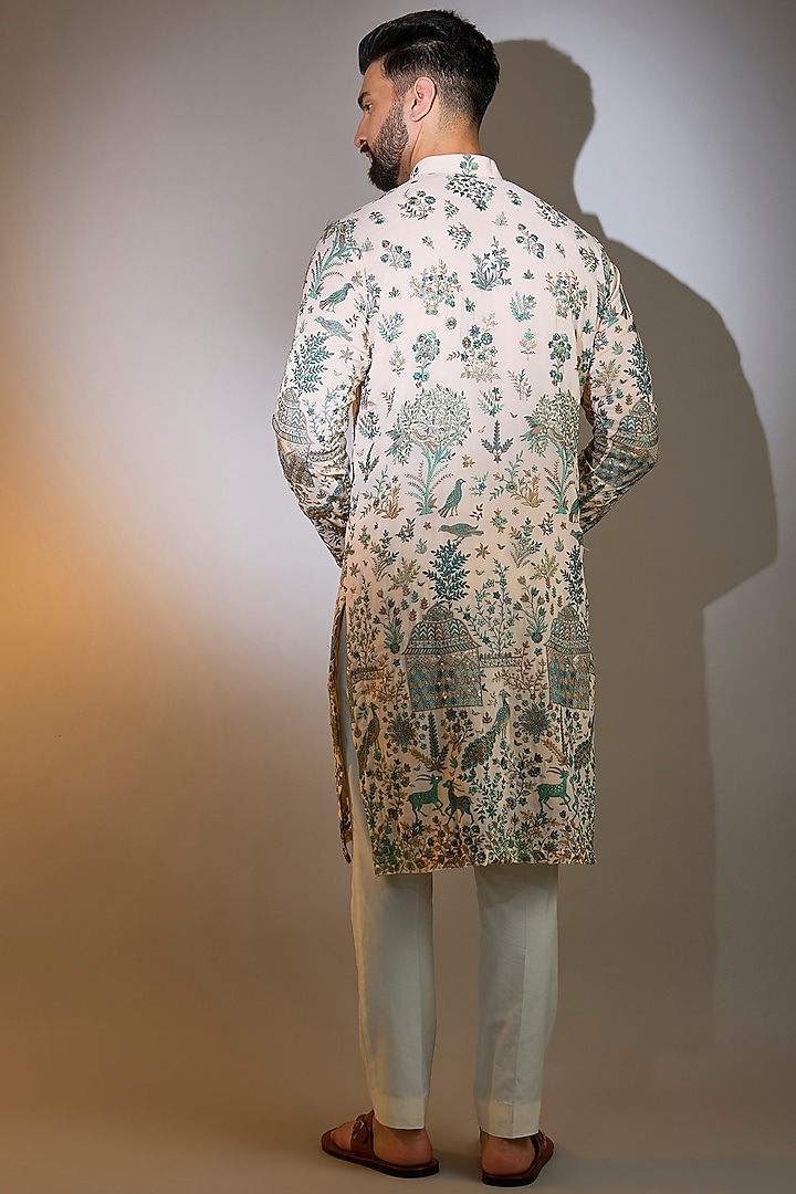 Peach Georgette Thread Embroidered Kurta by Kasbah Clothing at Pernia's Pop Up Shop
