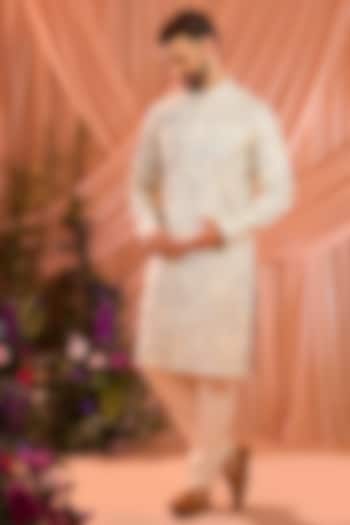Cream Silk Threadwork Chikankari Kurta by Kasbah Clothing at Pernia's Pop Up Shop