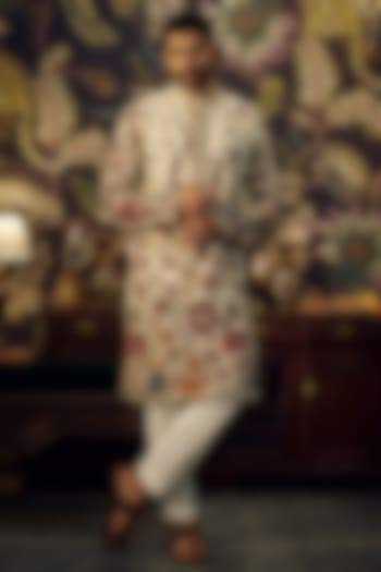 Ivory Georgette Floral Embroidered Kurta by Kasbah Clothing at Pernia's Pop Up Shop