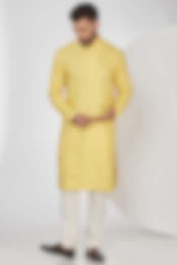 Yellow Silk Thread Work Chikankari Kurta Set by Kasbah Clothing