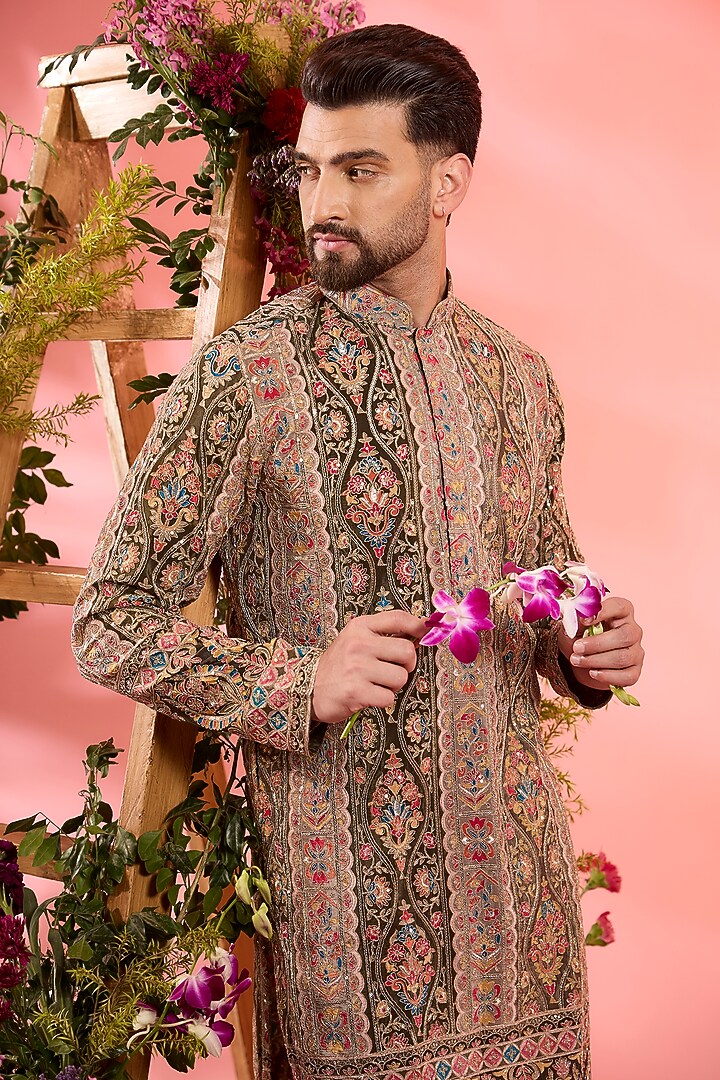 Green Crepe Floral Embroidered Chikankari Kurta by Kasbah Clothing at Pernia's Pop Up Shop