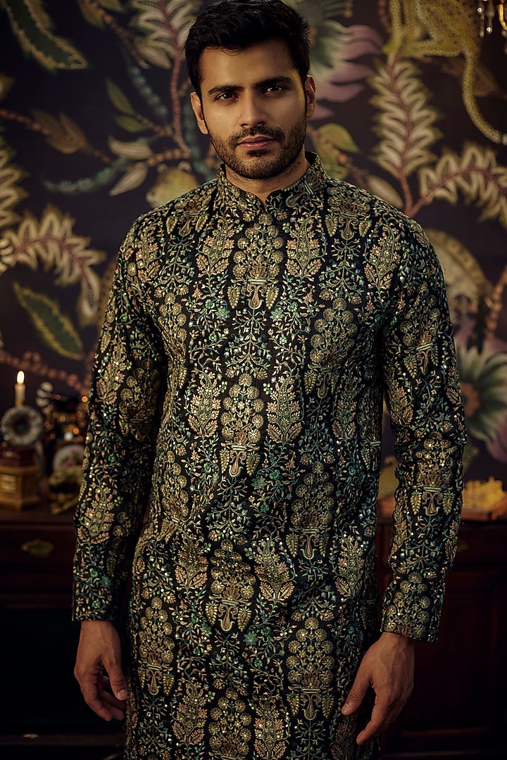 Black Silk Thread Work Kurta by Kasbah Clothing at Pernia's Pop Up Shop