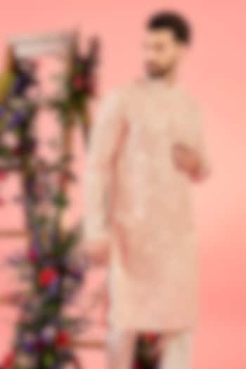 Peach Georgette Floral Embroidered Chikankari Kurta by Kasbah Clothing at Pernia's Pop Up Shop