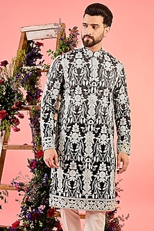 product-color-Black