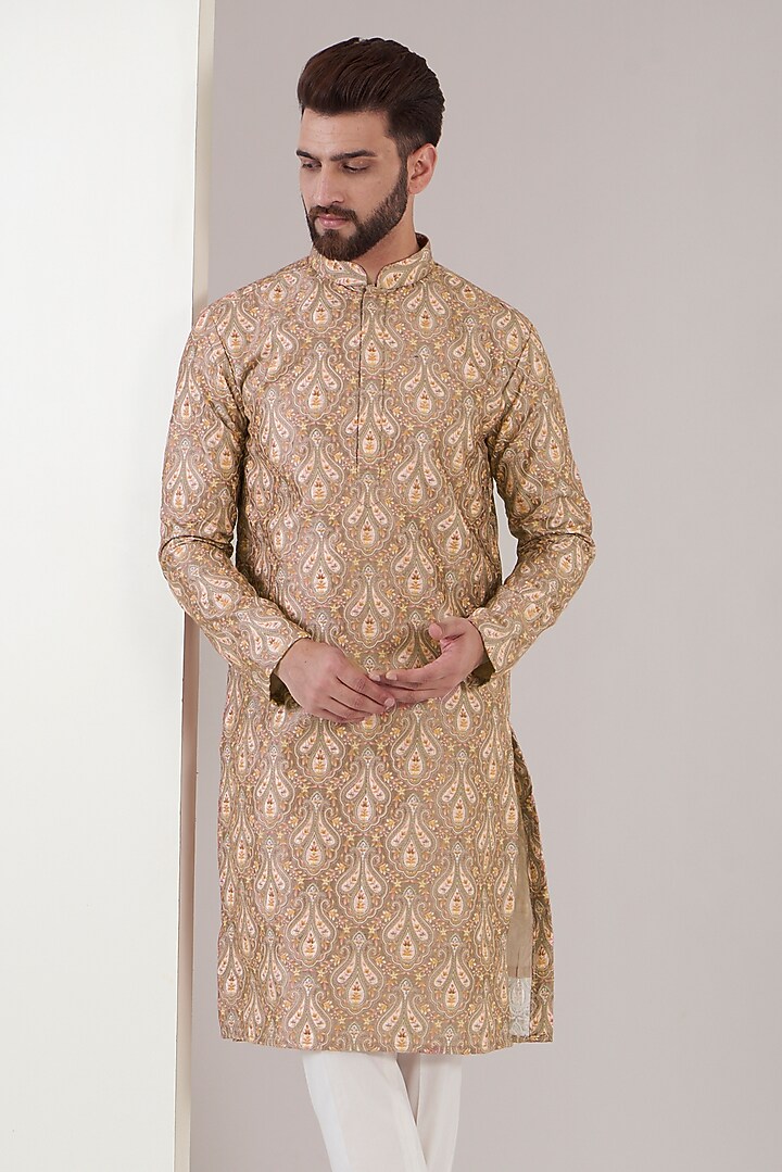 Tan Silk Thread Embroidered Kurta by Kasbah Clothing at Pernia's Pop Up Shop