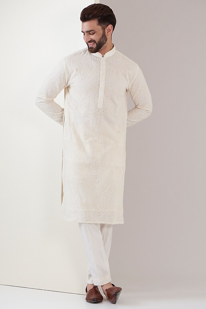 White Georgette Thread Embroidered Kurta by Kasbah Clothing at Pernia's Pop Up Shop