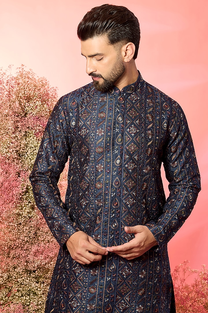 Blue Silk Thread Embroidered Chikankari Kurta by Kasbah Clothing at Pernia's Pop Up Shop