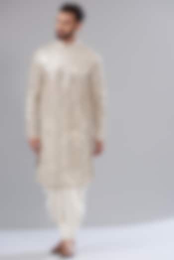White Georgette Embroidered Kurta Set by Kasbah Clothing at Pernia's Pop Up Shop