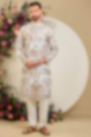 Ivory Silk Zari Embellished Kurta by Kasbah Clothing at Pernia's Pop Up Shop