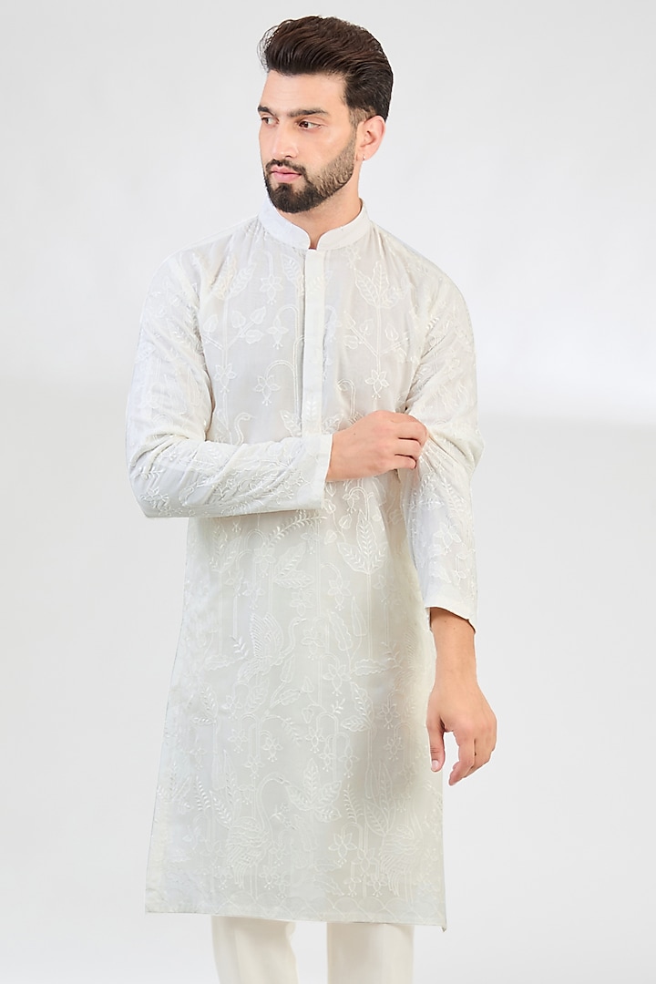 White Georgette Thread Work Chikankari Kurta by Kasbah Clothing at Pernia's Pop Up Shop