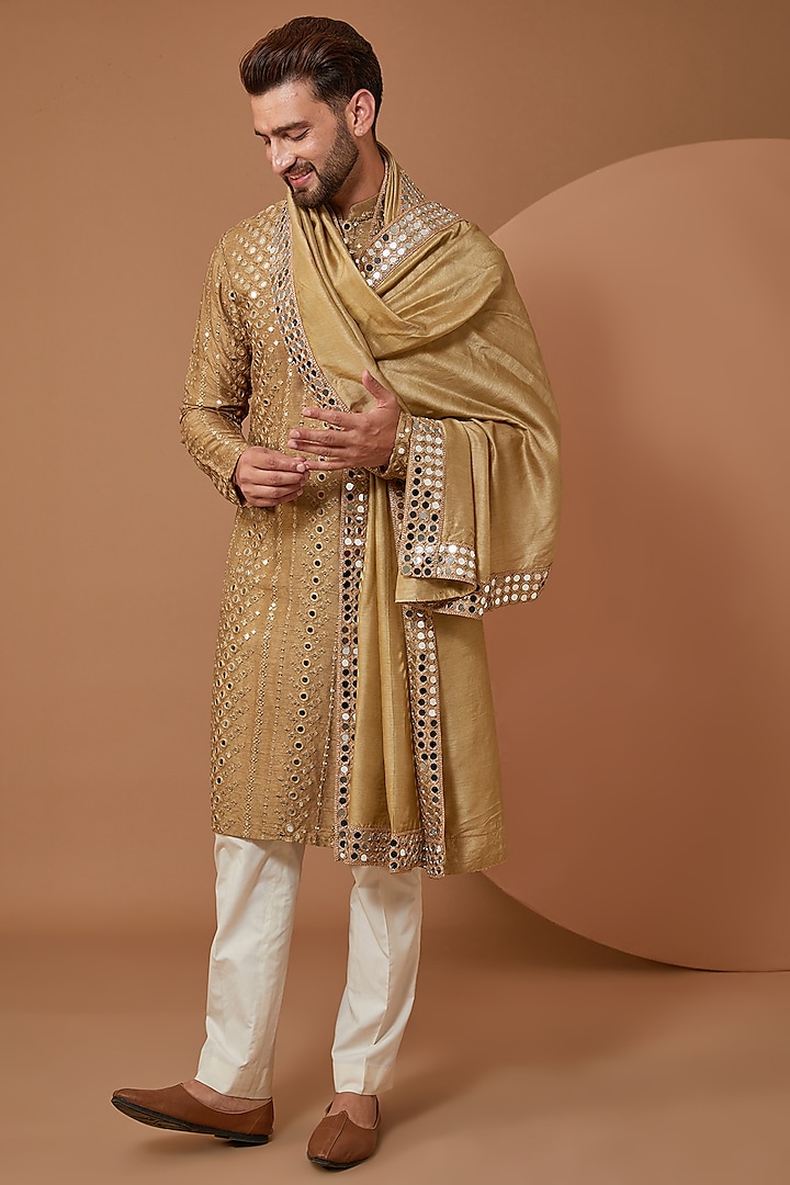 Copper Silk Mirror Embroidered Kurta With Stole by Kasbah Clothing