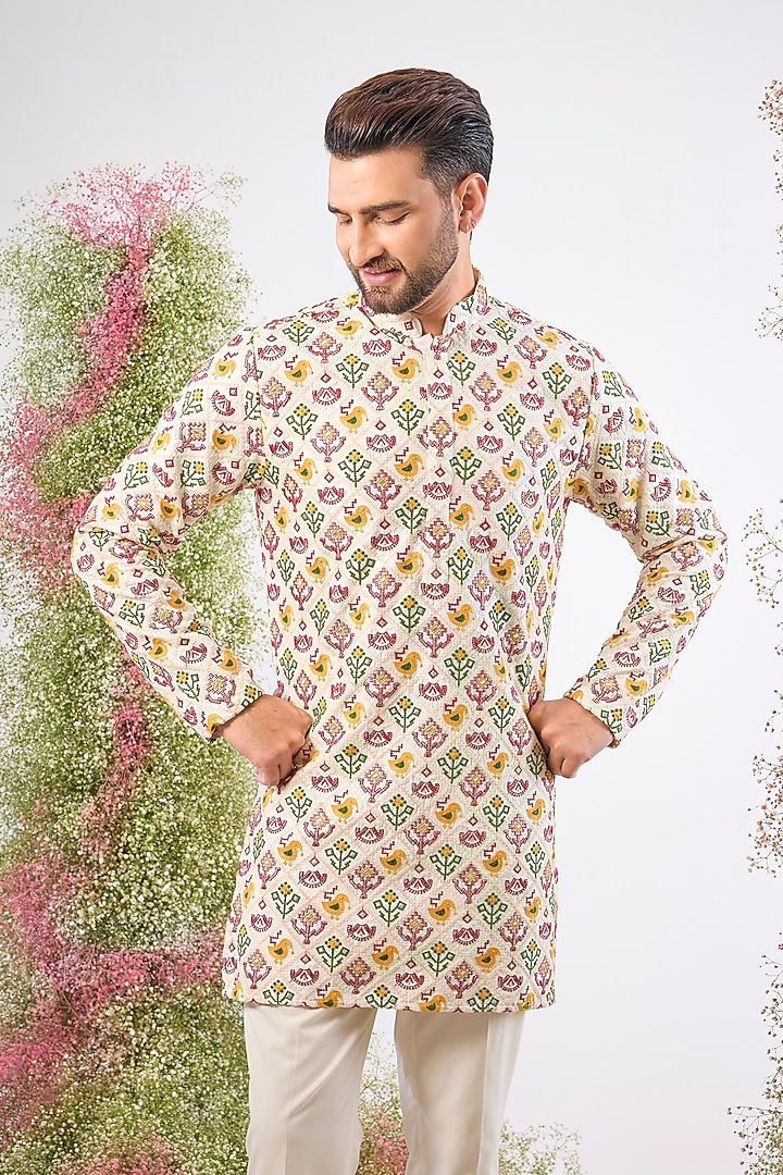 White Silk Floral Embroidered Short Kurta by Kasbah Clothing at Pernia's Pop Up Shop