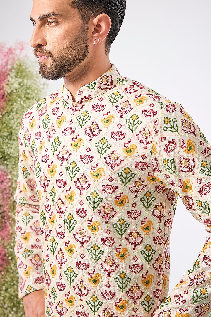White Silk Floral Embroidered Short Kurta by Kasbah Clothing at Pernia's Pop Up Shop