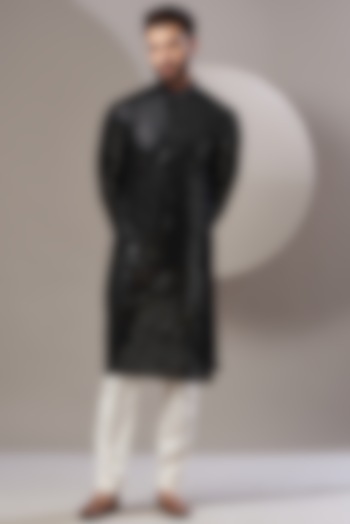 Black Mirror Embroidered Kurta by Kasbah Clothing at Pernia's Pop Up Shop