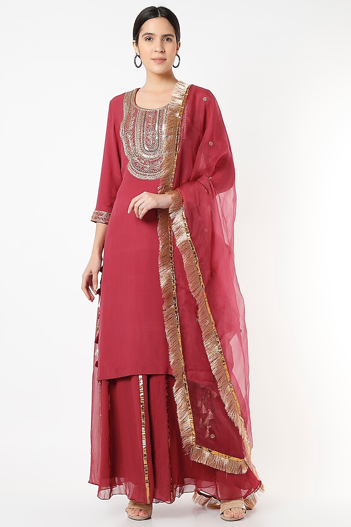 Red Zardosi Embroidered Kurta Set by Kashidaa at Pernia's Pop Up Shop