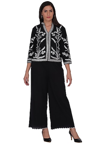Black Embroidered Co-Ord Set by Kahani Lush
