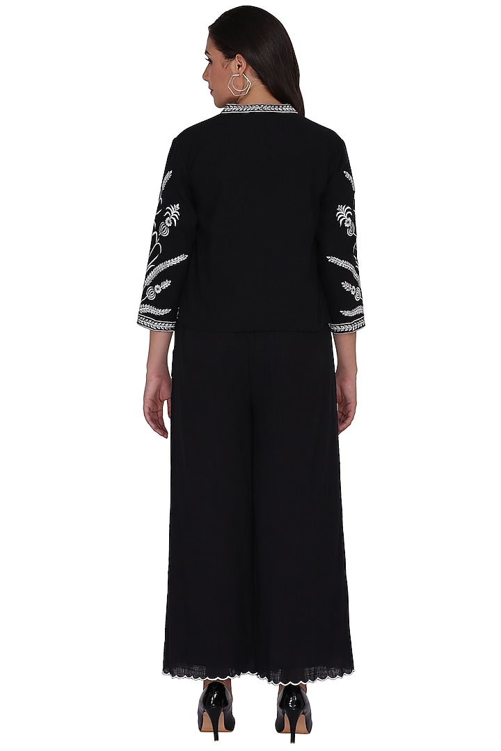 Black Embroidered Co-Ord Set by Kahani Lush at Pernia's Pop Up Shop