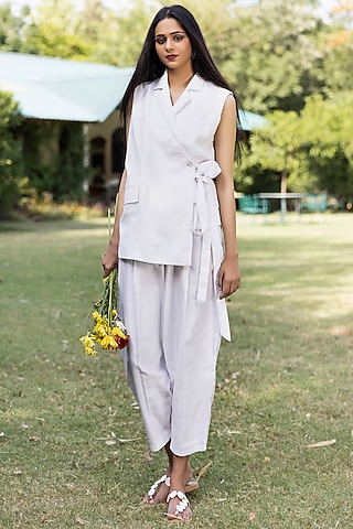 White Cotton Jacket Set by Kahani Lush