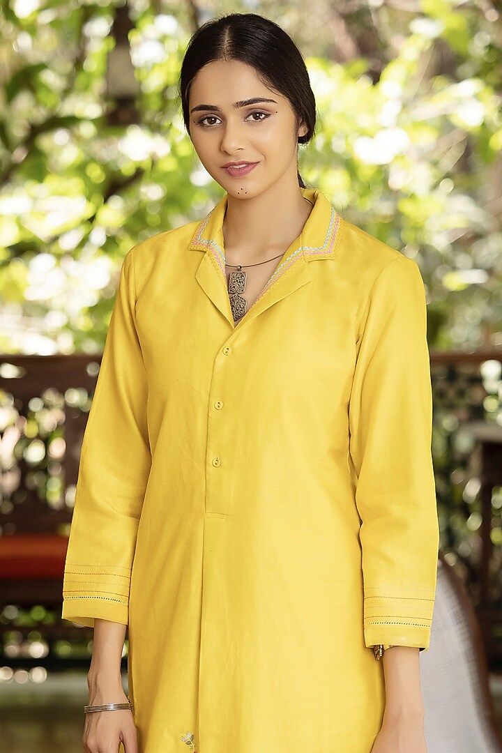 Yellow Kurta Set With Embroidery by Kahani Lush at Pernia's Pop Up Shop