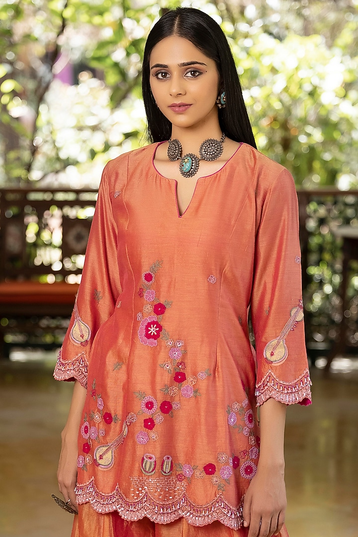 Pink & Orange Dual-Toned Chanderi Party Wear Sharara Set by Kahani Lush at Pernia's Pop Up Shop