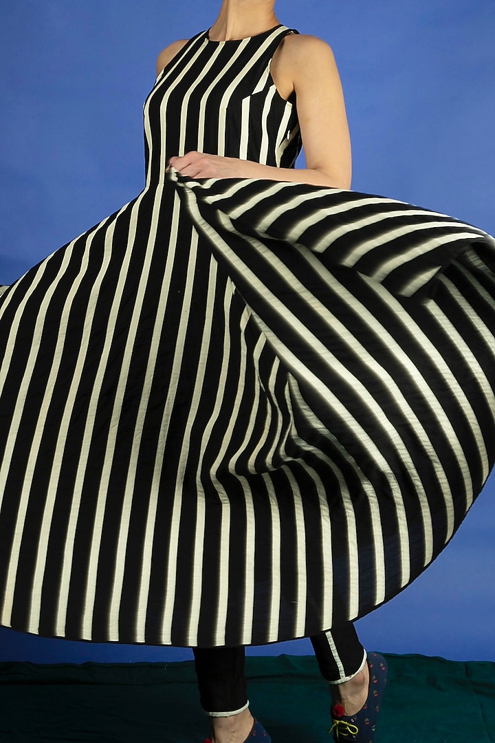 Black Applique Work Dress With Pants by Ka-Sha at Pernia's Pop Up Shop