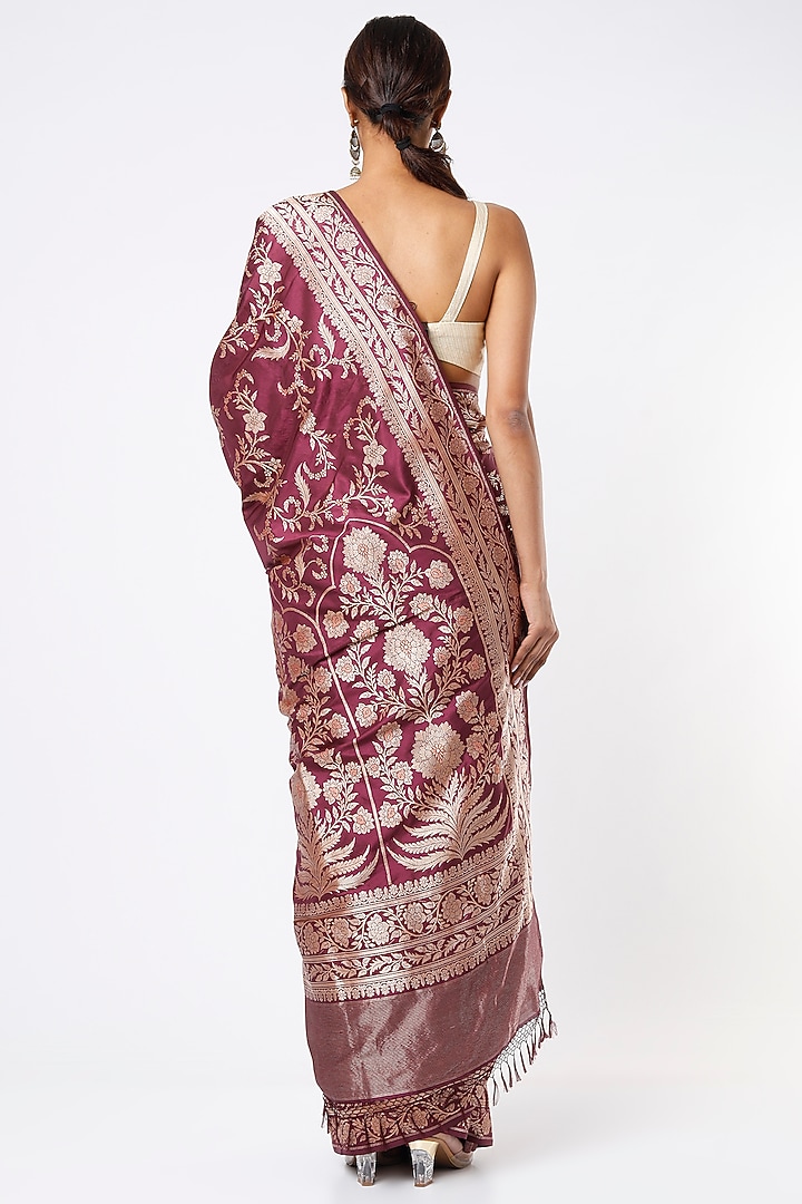 Wine Pure Handloom Banarasi Silk Zari Floral Motif Reception Saree Set by Kasturi Kundal at Pernia's Pop Up Shop