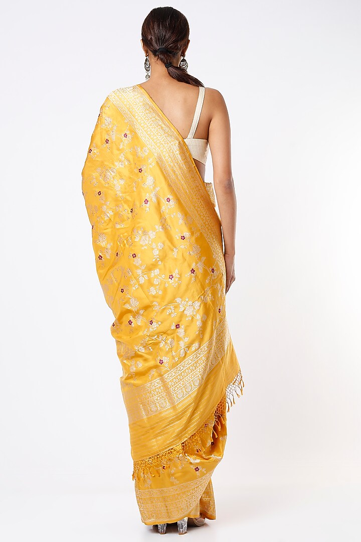 Yellow Floral Banarasi Reception Saree Set by Kasturi Kundal at Pernia's Pop Up Shop