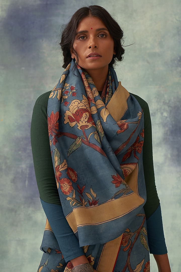 Indigo Hand Painted Wedding Saree Set by Kasturi Kundal at Pernia's Pop Up Shop