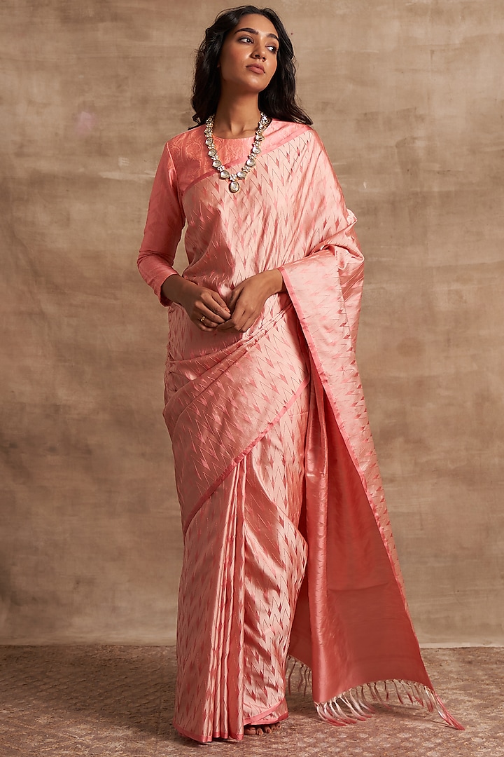 Powder Pink Banarasi Silk Tanchoi Weave Saree Set by Kasturi Kundal