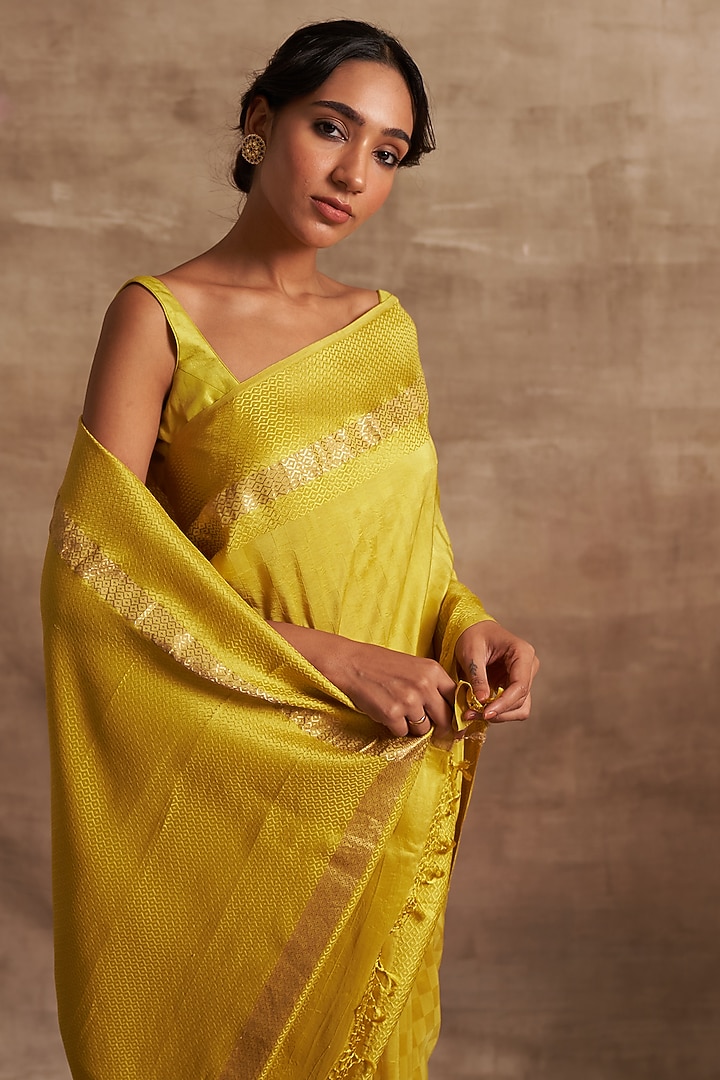 Yellow Pure Banarasi Silk Handwork Party Wear Saree Set by Kasturi Kundal at Pernia's Pop Up Shop